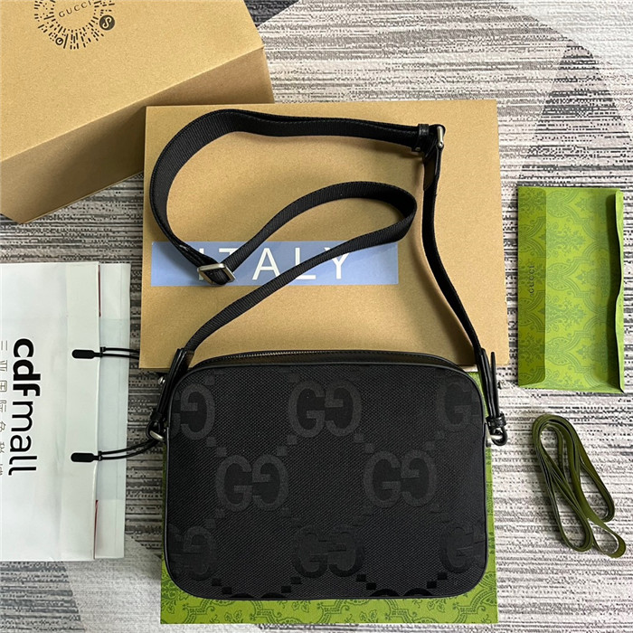 GUCCi 구찌 인터로킹 G 디테일 메신저백 675891