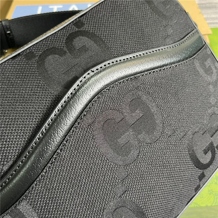 GUCCi 구찌 인터로킹 G 디테일 메신저백 675891