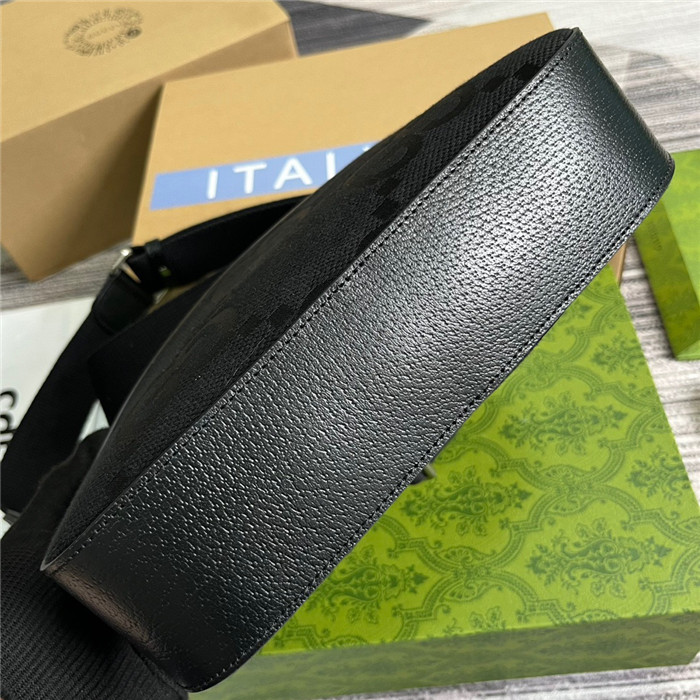 GUCCi 구찌 인터로킹 G 디테일 메신저백 675891