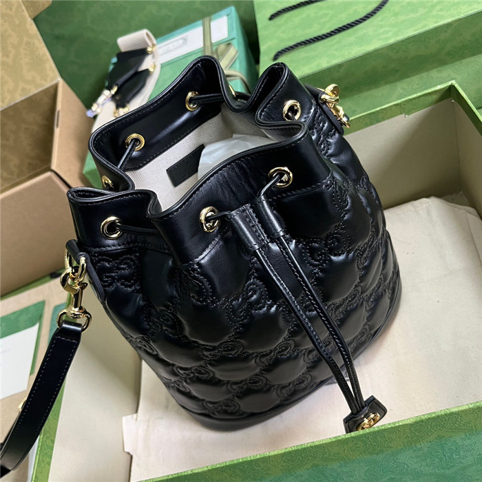 GUCCi 구찌 GG 마틀라세 레더 버킷백 732448
