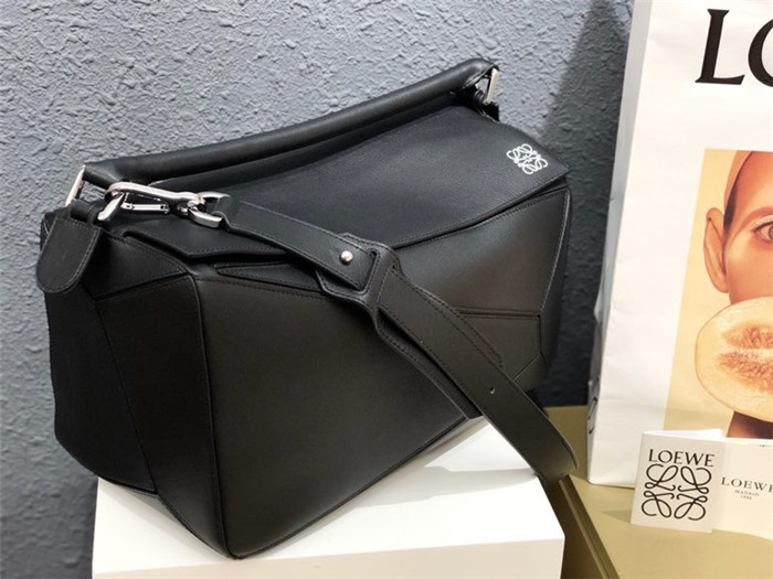 Loewe  로에베 퍼즐백 라지 L40718
