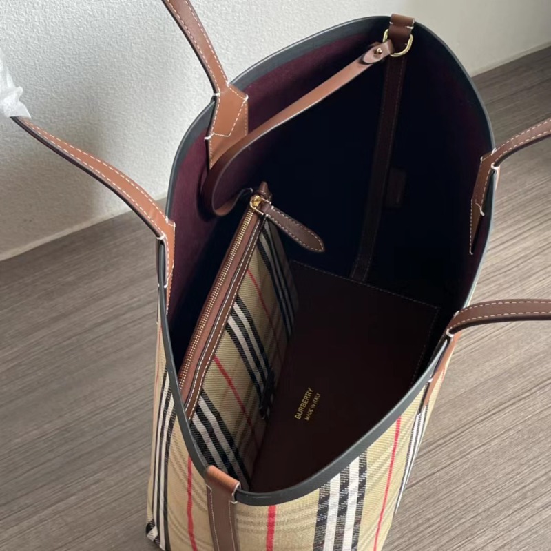 [르세라핌 김채원] Burberry 버버리 스몰 런던 토트백