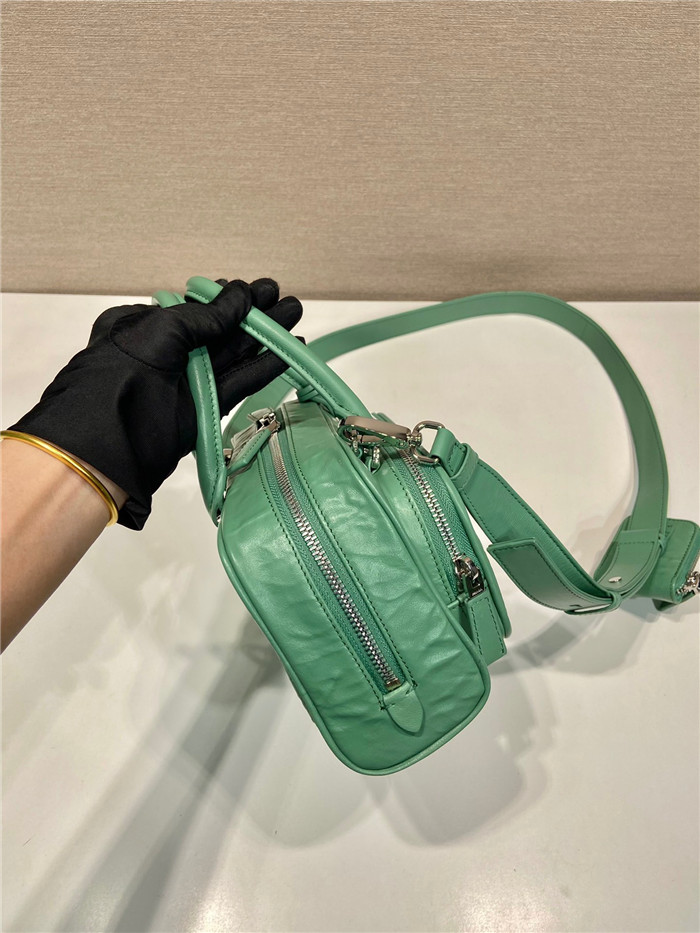 Prada 프라다 앤틱 나파 가죽 멀티포켓 탑 핸들백 1BB09