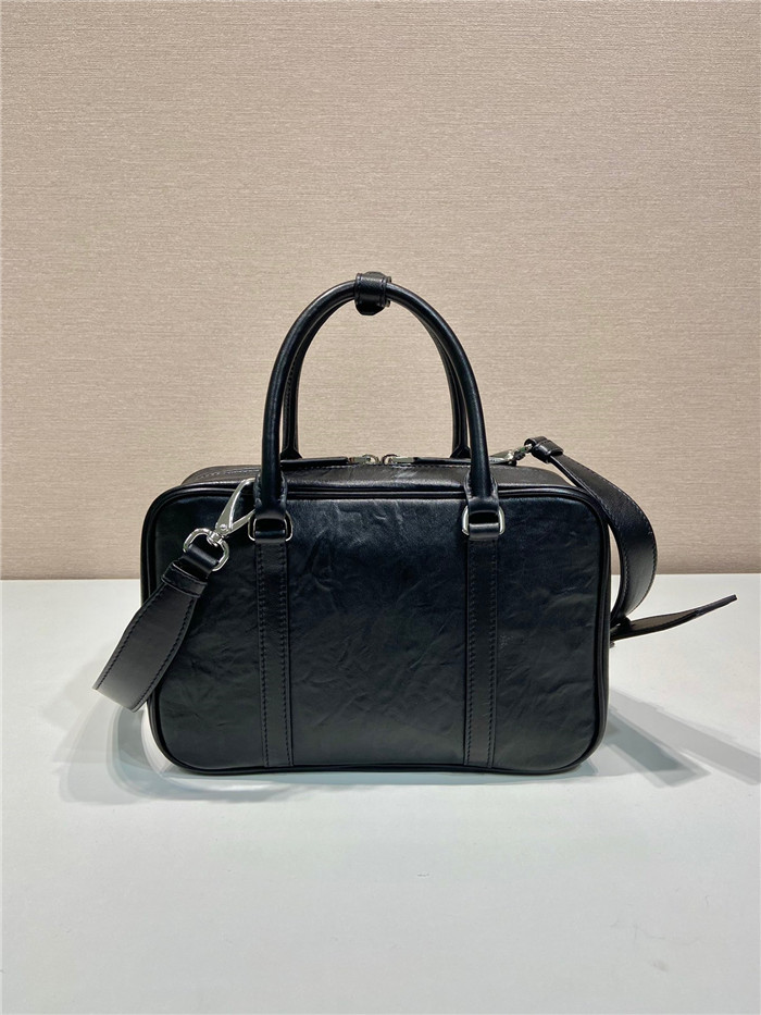  Prada 프라다 미디엄 앤티크 나파 가죽 탑 핸들 백 1BB092