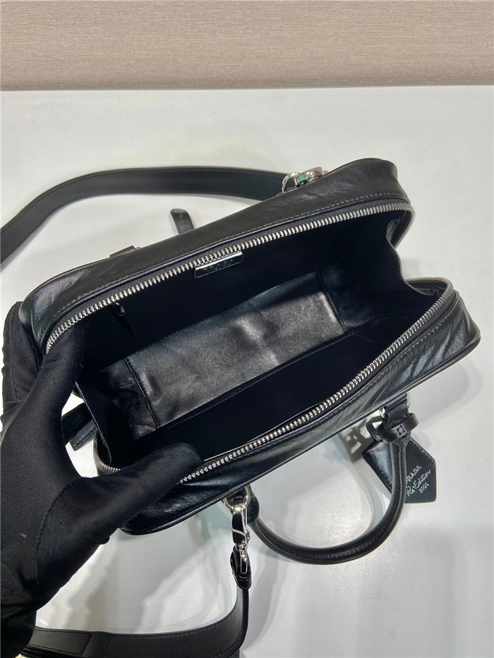  Prada 프라다 미디엄 앤티크 나파 가죽 탑 핸들 백 1BB092