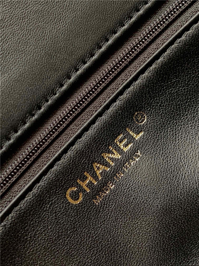 Chanel 샤넬 바게트 플랩백 AS2201