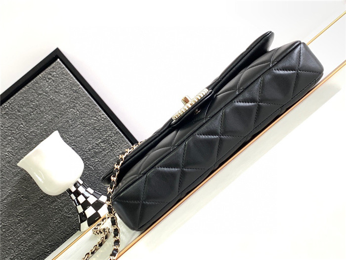 Chanel 샤넬 바게트 플랩백 AS2201
