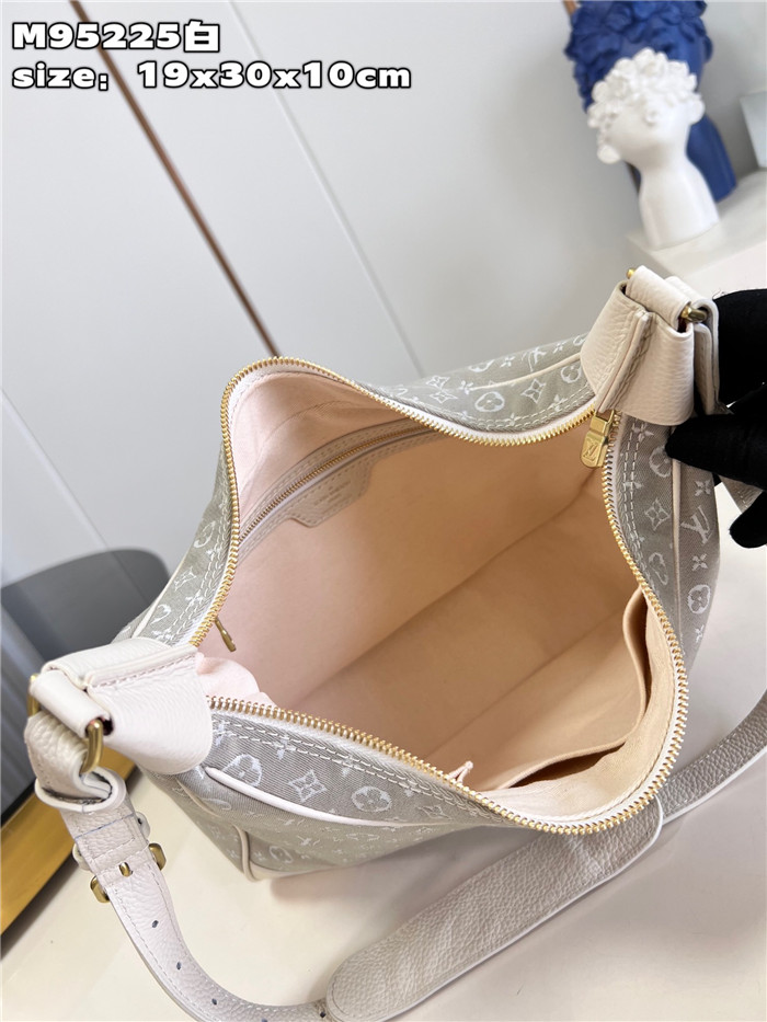 LOUIS VUITTON  루이비통 셀렉션 볼로뉴 30 숄더백 M95225