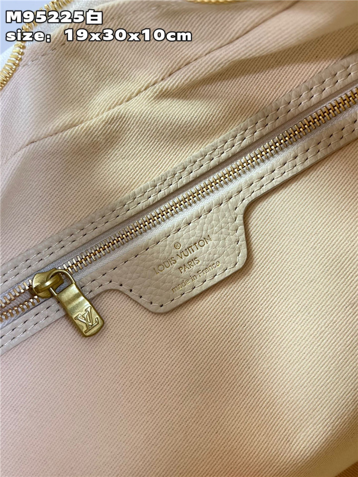 LOUIS VUITTON  루이비통 셀렉션 볼로뉴 30 숄더백 M95225
