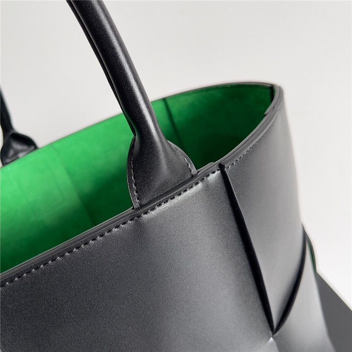 Bottega Veneta 보테가베네타 토트 BV5066