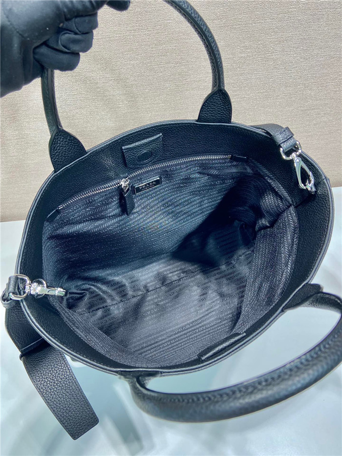Prada 프라다 가죽 토트 2VG109
