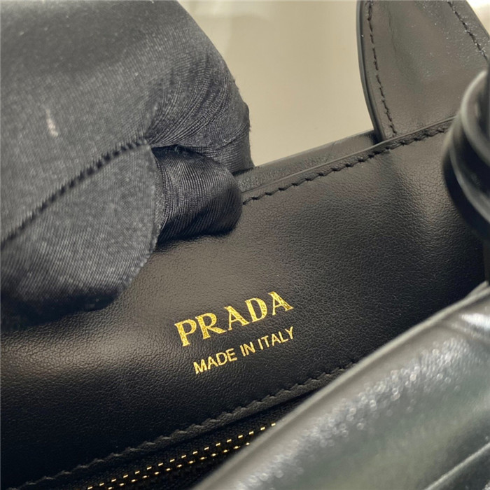 Prada 프라다 레더 토트백 라지 1BA377