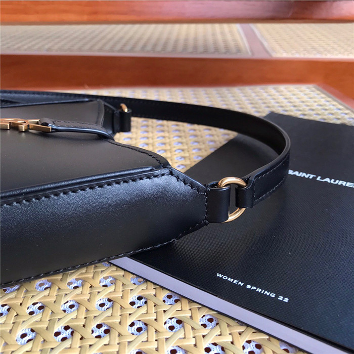 Saint Laurent  생로랑 LE5A7 버티컬 크로스백 735214