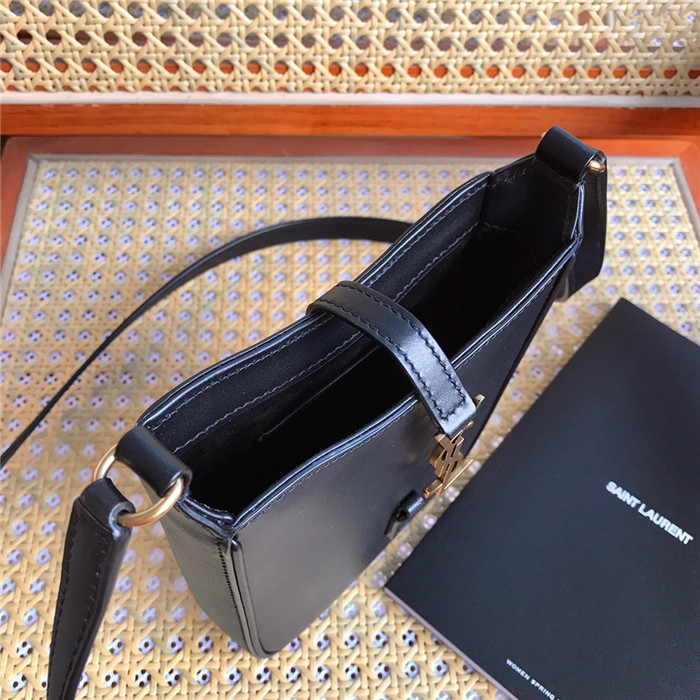 Saint Laurent  생로랑 LE5A7 버티컬 크로스백 735214