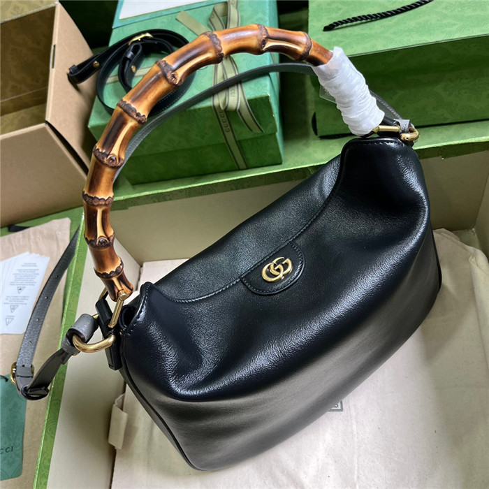 GUCCI  구찌 다이애나 숄더백 미디엄 746124