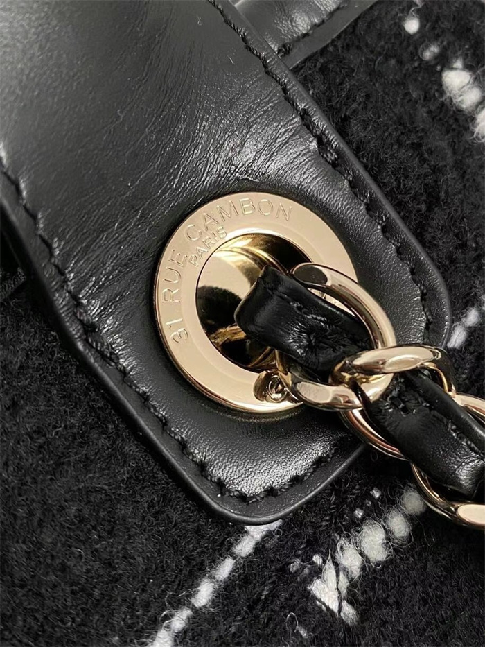 Chanel  샤넬 쇼퍼백 AS2115