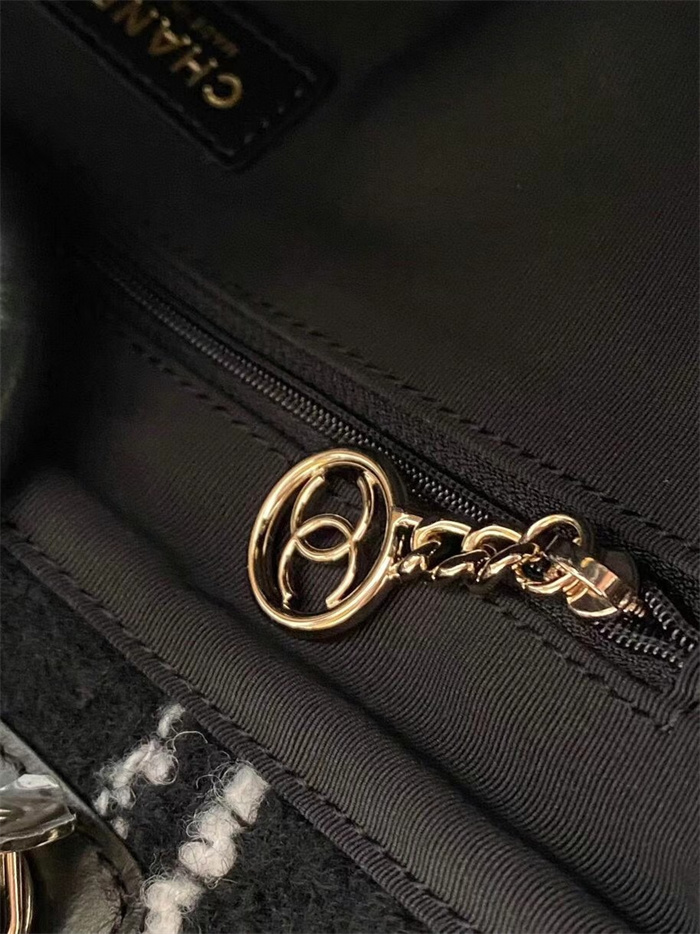 Chanel  샤넬 쇼퍼백 AS2115