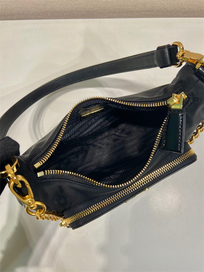 PRADA  프라다 리나일론 브러시드 가죽 미니 숄더백 1BC198