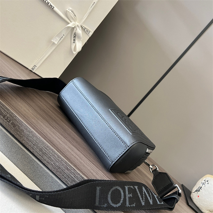 LOEW 로에베 카메라백 L5154