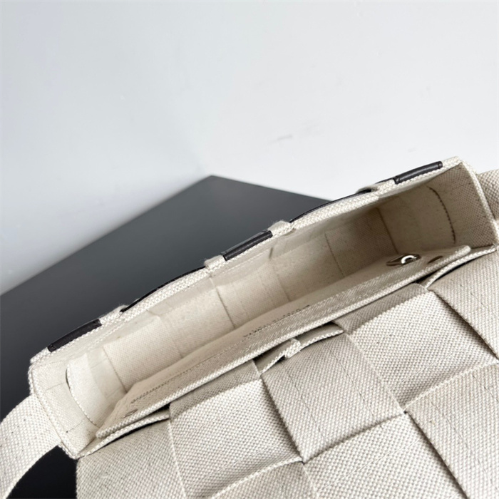 Bottega Veneta  보테가베네타 카세트백 75521