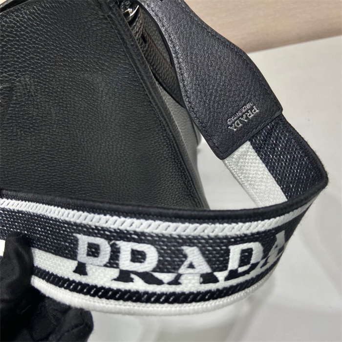 PRADA   프라다 크로스백 1BC7