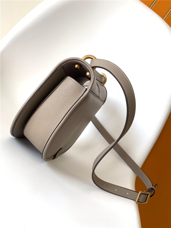 Fendi 펜디 커몬 미듐 F8601