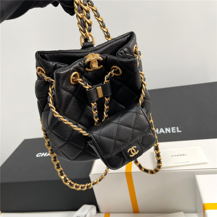 Chanel  샤넬 백참 버킷 스몰 백팩 AS3947