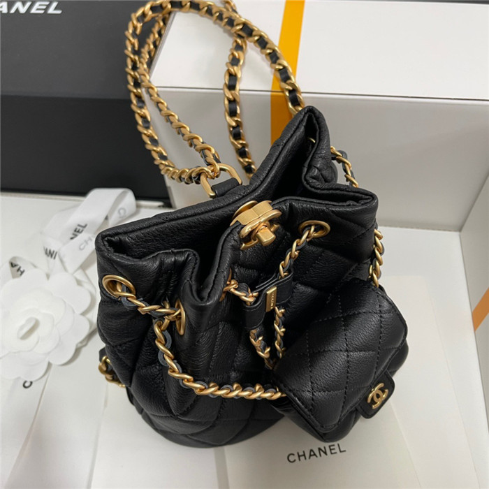 Chanel  샤넬 백참 버킷 스몰 백팩 AS3947