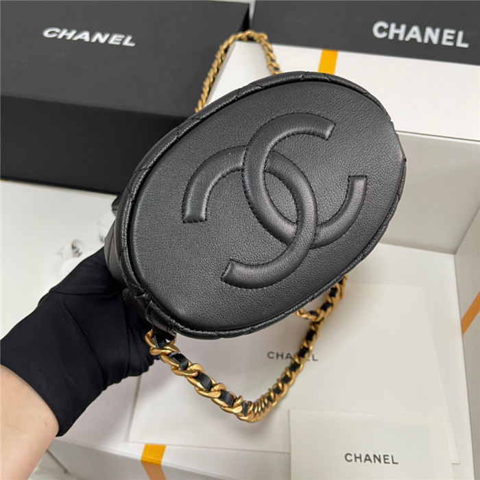 Chanel  샤넬 백참 버킷 스몰 백팩 AS3947