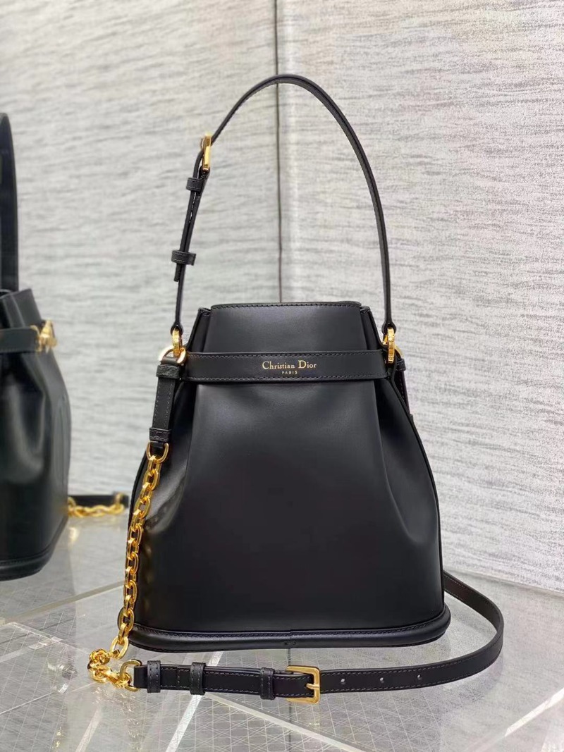  DIOR 디올 블랙 CD 엠보싱 쎄디올 버킷백