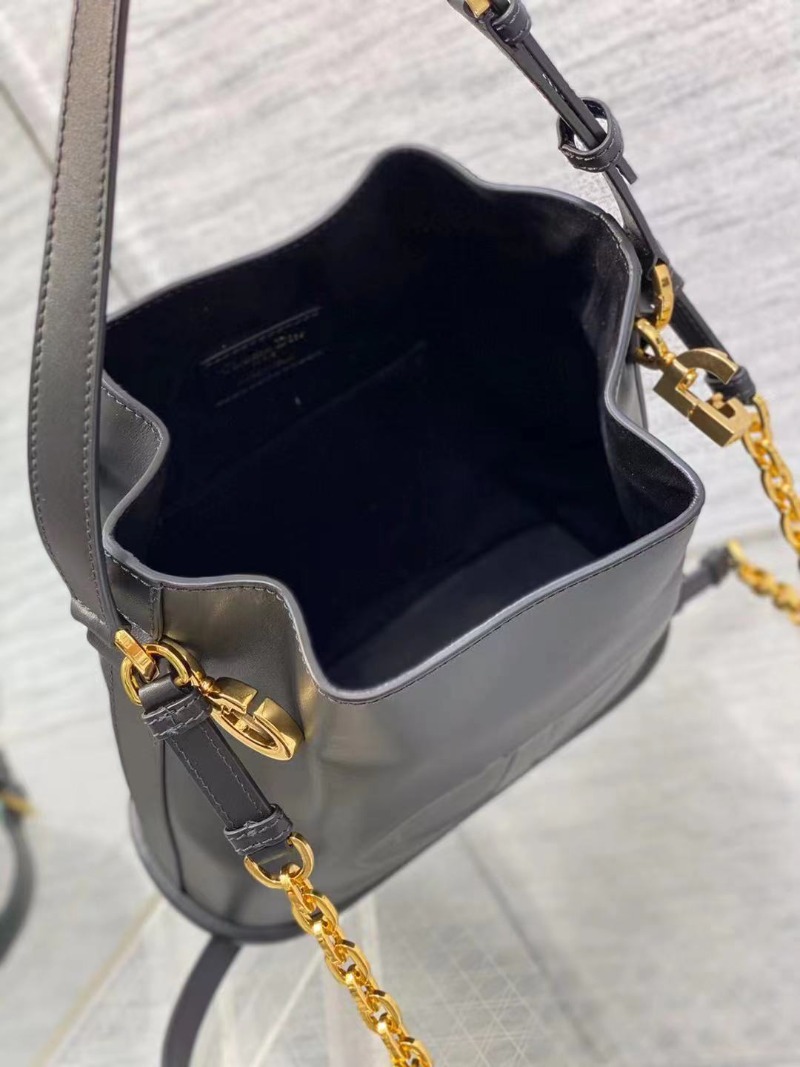  DIOR 디올 블랙 CD 엠보싱 쎄디올 버킷백