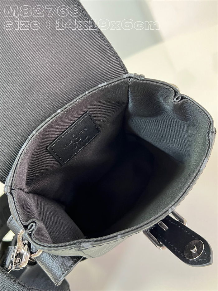 LOUIS VUITTON 루이비통 나노 크리스토퍼 크로스백 M82769