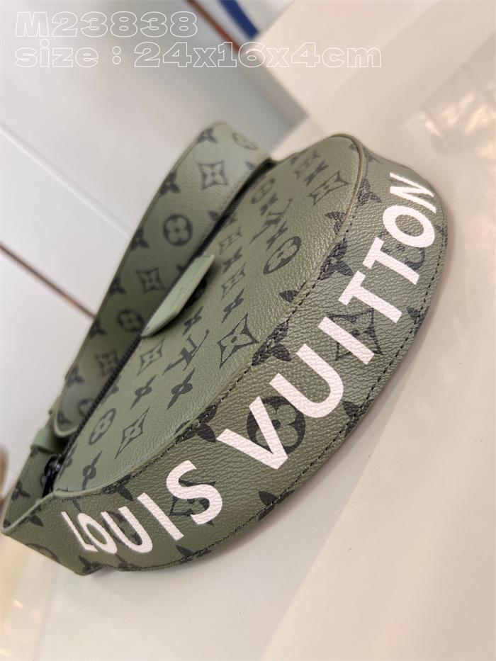 LOUIS VUITTON 루이비통 크로스&숄더백 LV 문 크로스바디 M23838