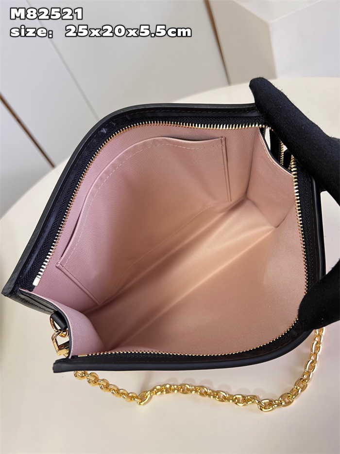 LOUIS VUITTON  루이비통 파우치 온 체인백 M82521
