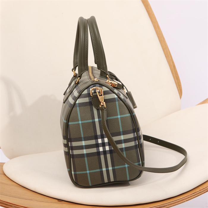 Burberry   버버리 보스턴백 B1144