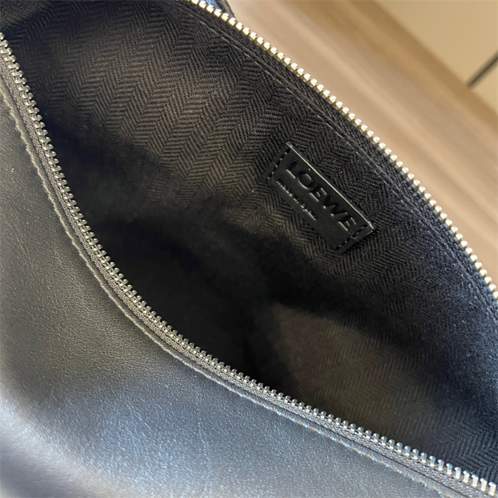 Loewe   로에베 쿠비 숄더백 L69088