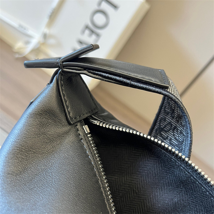 Loewe   로에베 쿠비 숄더백 L69088