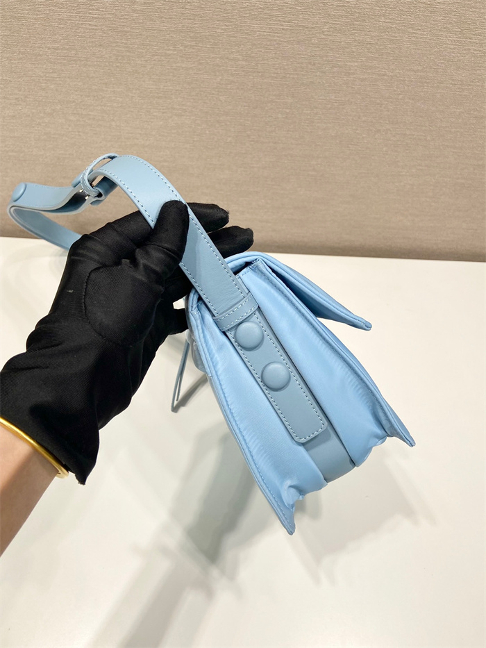  PRADA 프라다 나일론 패딩 숄더백 1BD258