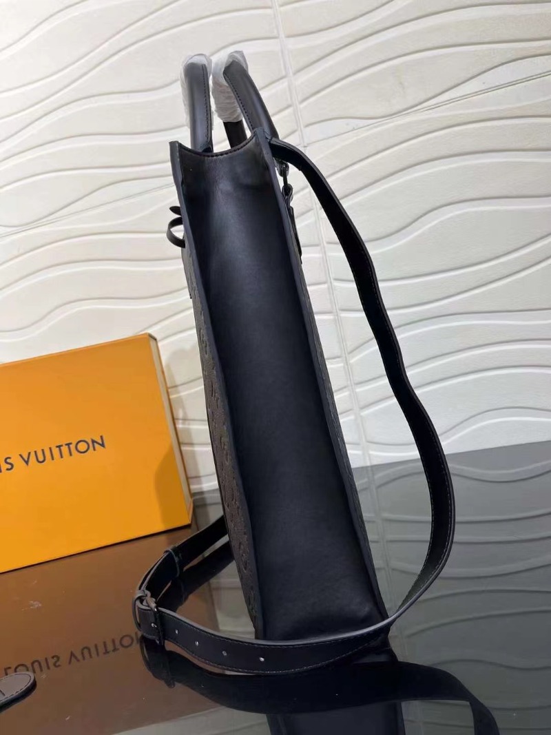  LOUIS VUITTON  루이비통 삭 플라 크로스백 M21866