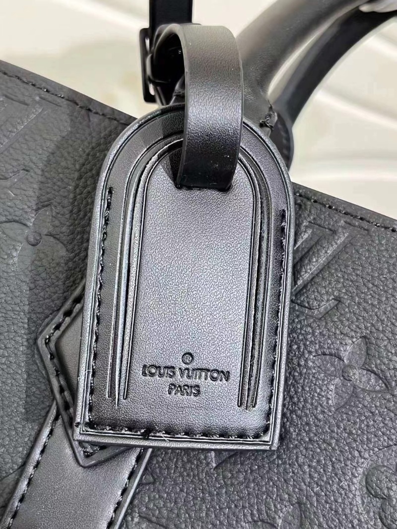  LOUIS VUITTON  루이비통 삭 플라 크로스백 M21866