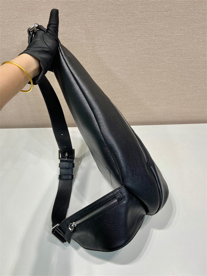 PRADA  프라다 가죽 힙색 2VZ092