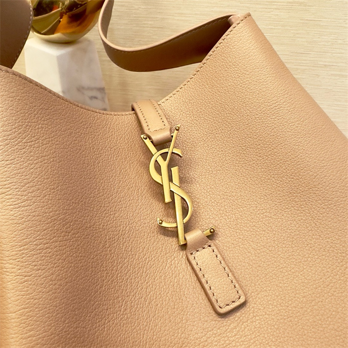 Saint Laurent 생로랑 호보백 Y713938