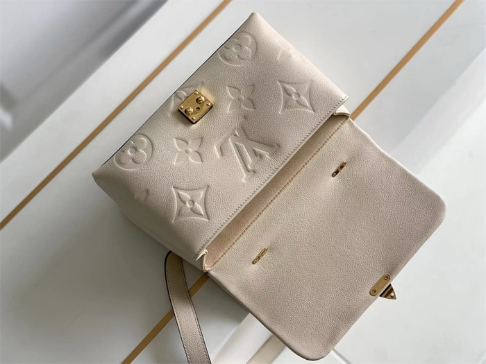 LOUIS VUITTON 루이비통 마들렌 숄더백  M45976