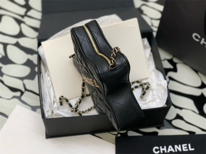 Chanel 샤넬 별 숄더백 AS3222