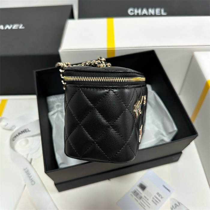 Chanel 샤넬 파우치 백 18CM AS96046