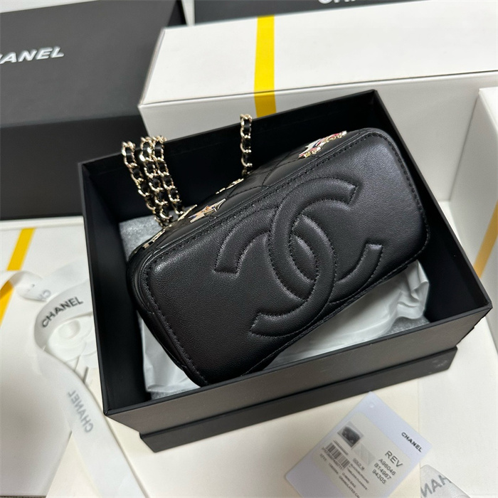 Chanel 샤넬 파우치 백 18CM AS96046