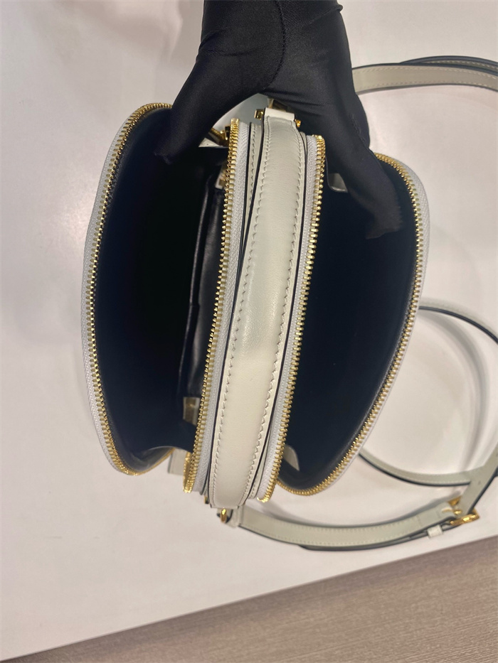  PRADA 프라다 오데트 레더 숄더백 1BH203