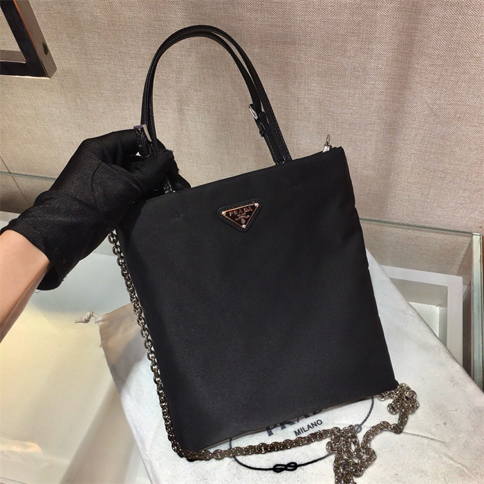 PRADA 프라다 나일론 토트백 1BA252
