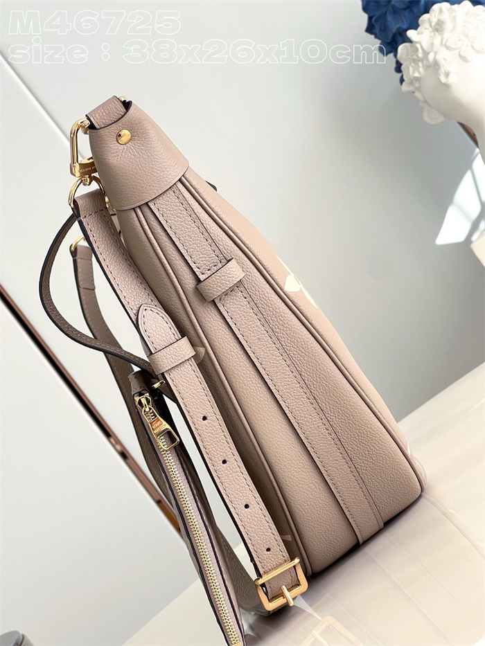 LOUIS VUITTON  루이비통 루프 호보백 M46725