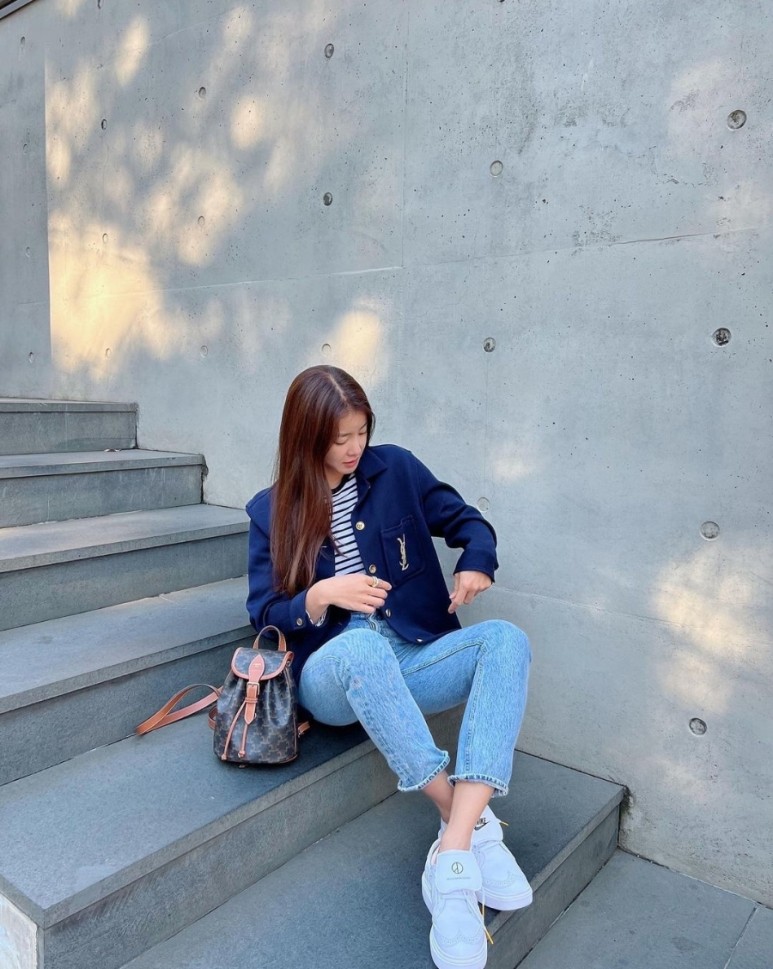 [배우 이시영] CELINE 셀린느 트리옹프 미니 폴코 백팩